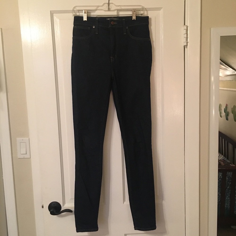 High waisted jeans